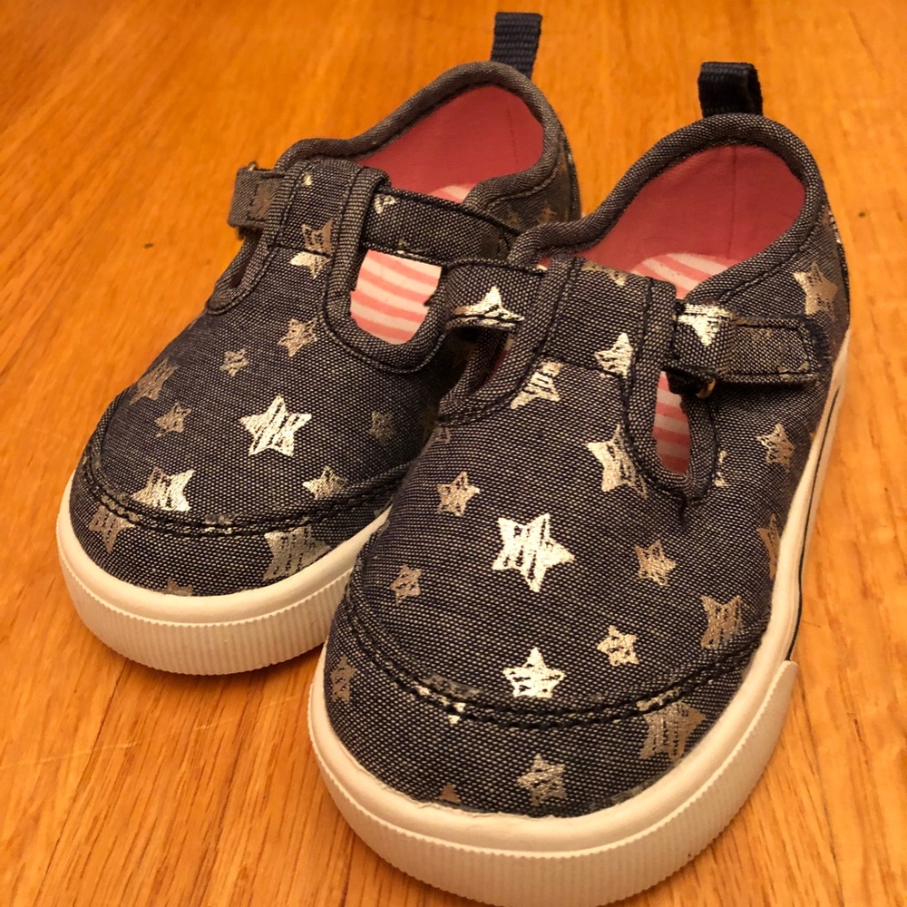 Shoes, toddler size 5